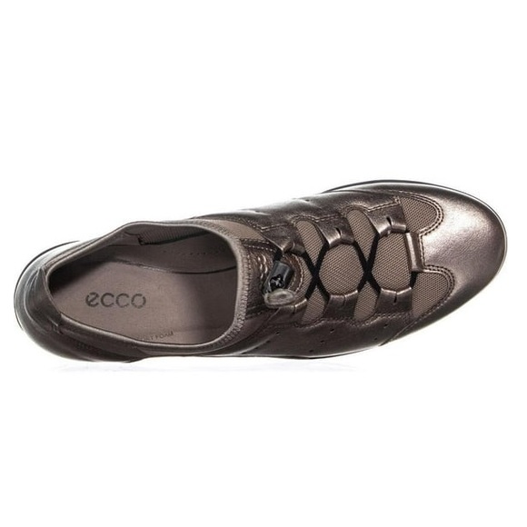 ECCO Bluma Metallic Bronze Toggle Comfort Low Top Sneakers Flats - 38 / 7 - 7.5 - Picture 3 of 16